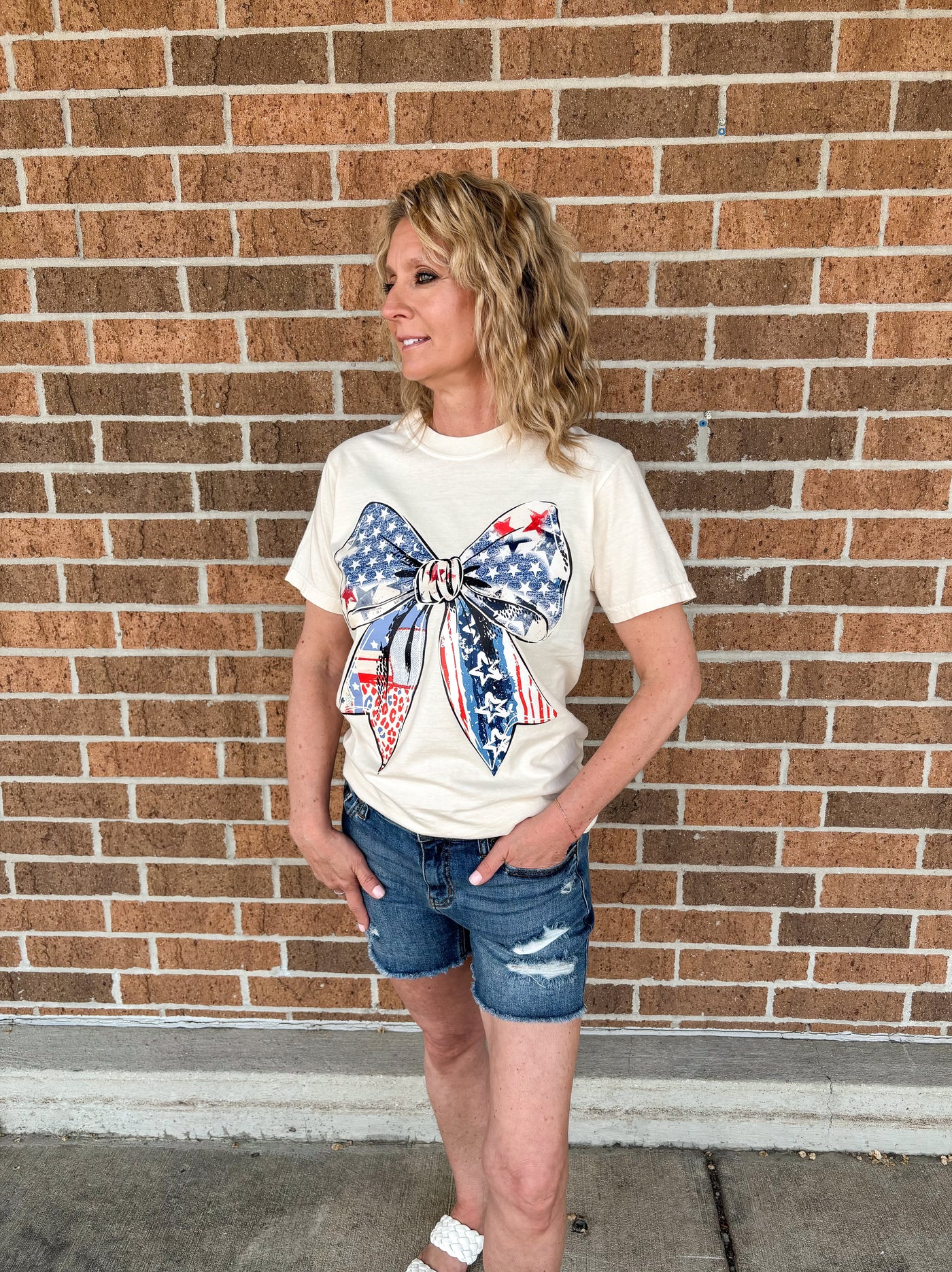 American Bow Flag Graphic Tee-Ivory