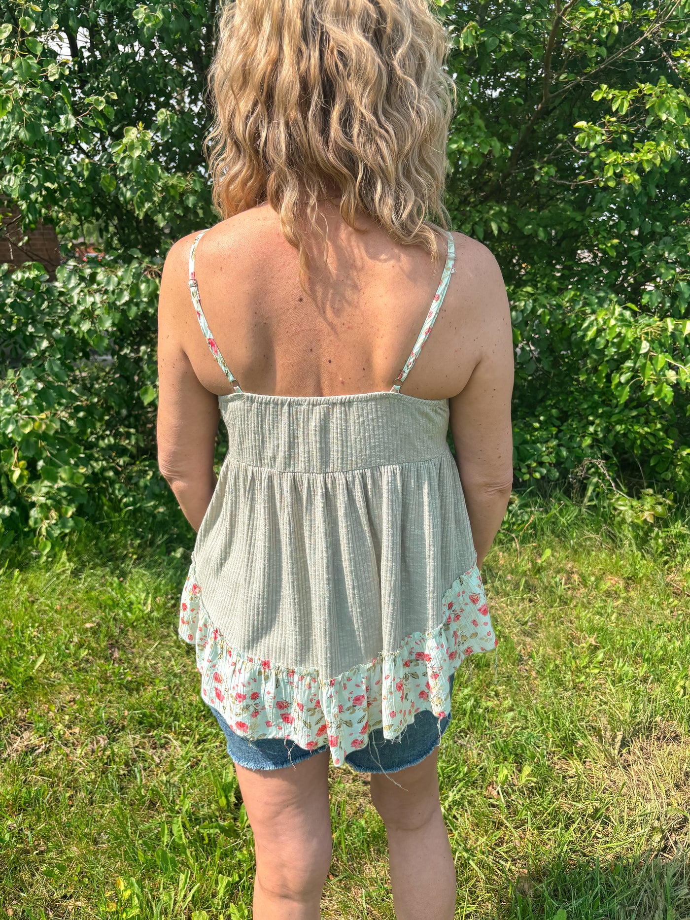 V-Neck Sleeveless Floral Contrast Tunic Top